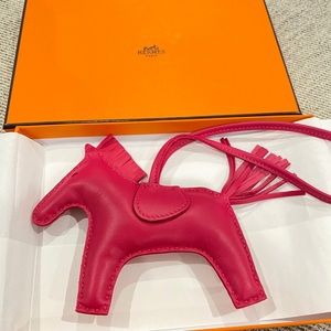 Hermès Rodeo MM Charm- Rose Mexico